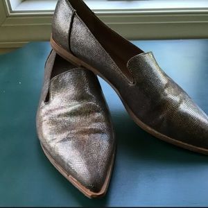 FRYE Women’s Metallic Pointy Toe Loafer Size 11